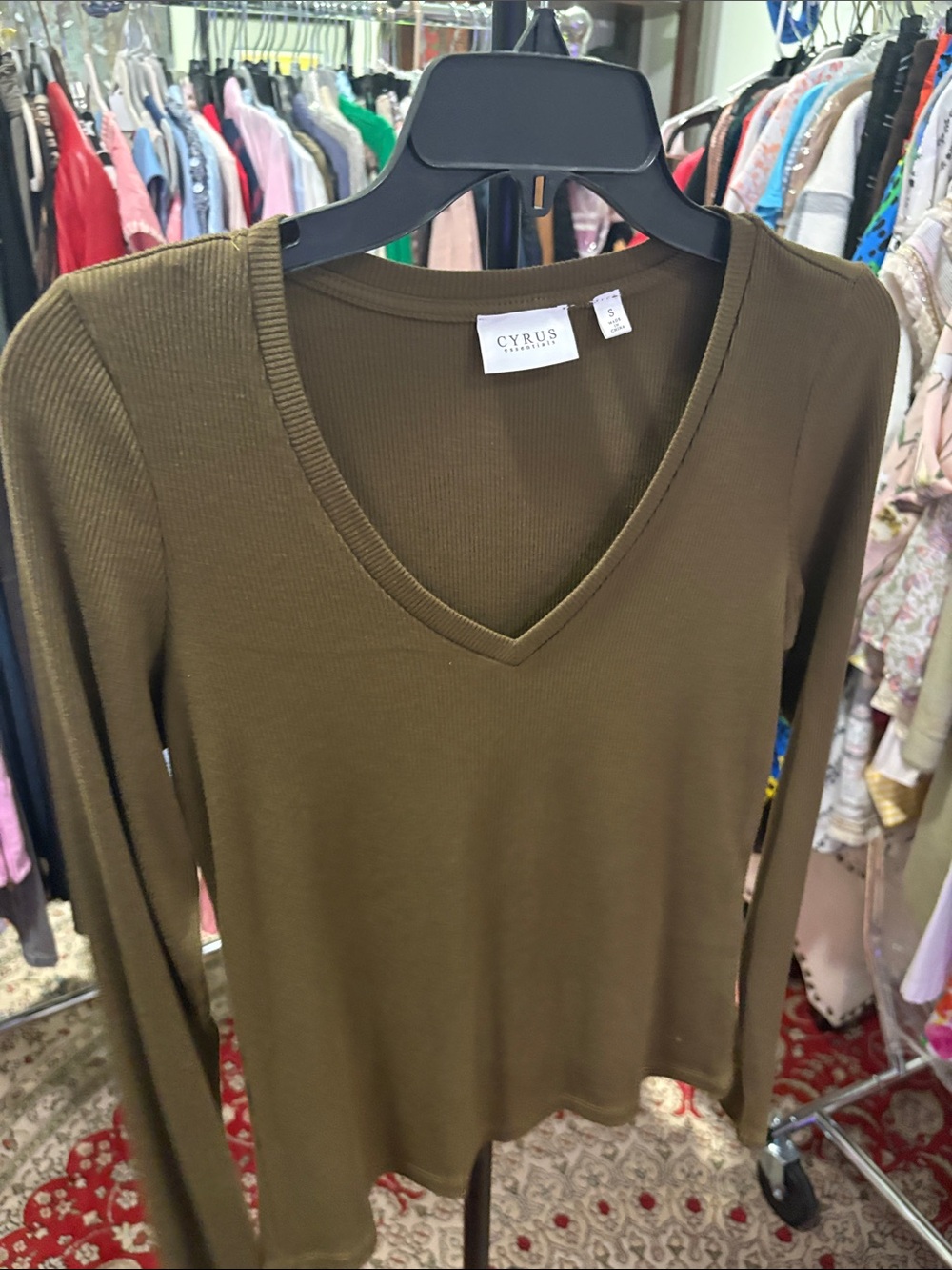 Cyrus Olive V-Neck Ribbed Long Sleeve Top